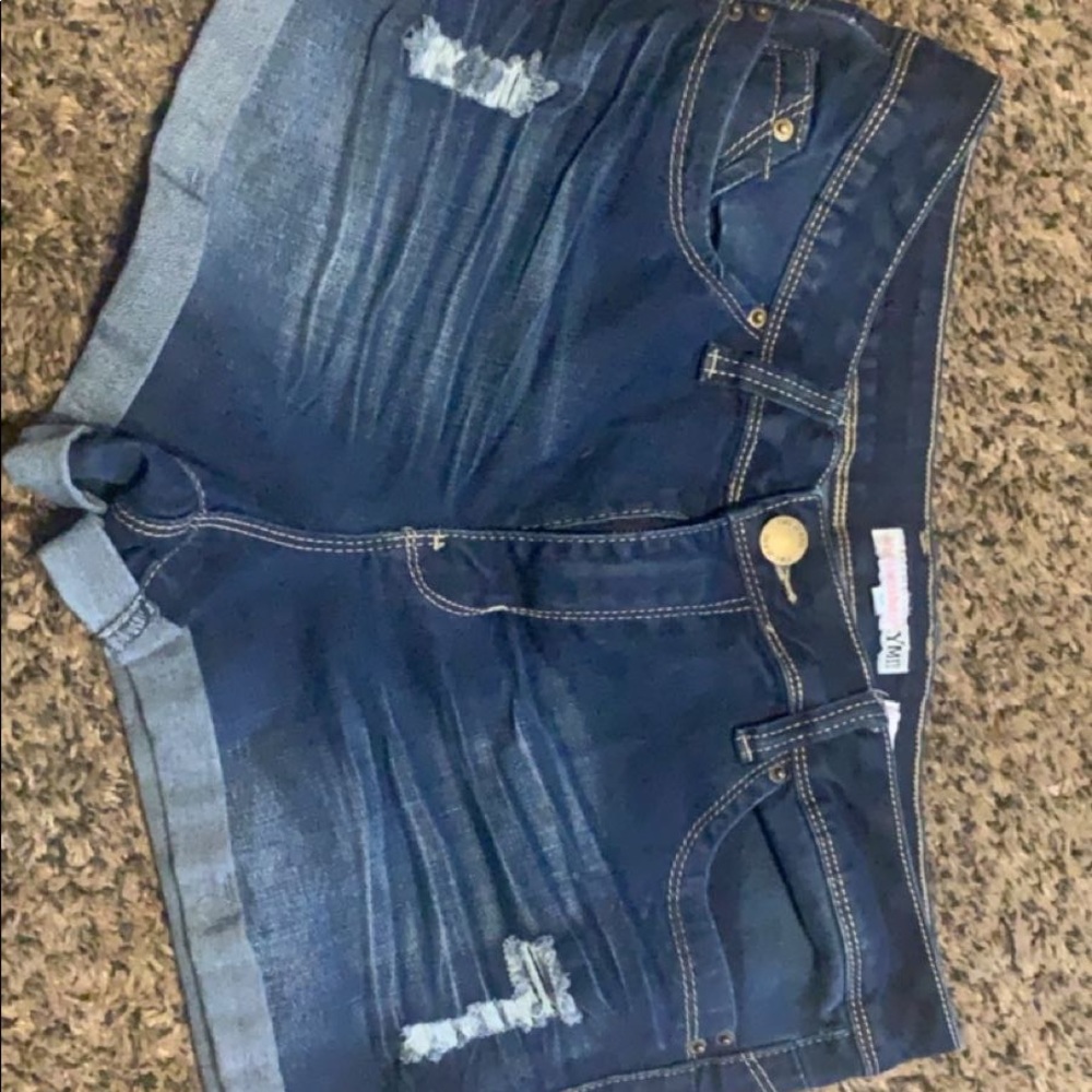Mid rise shorts